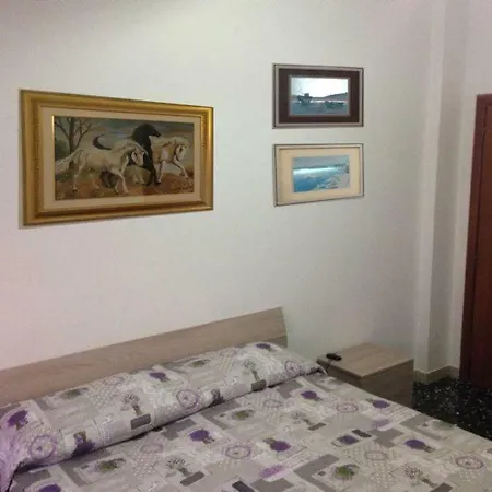 Al Candiano Nocleg ze śniadaniem *